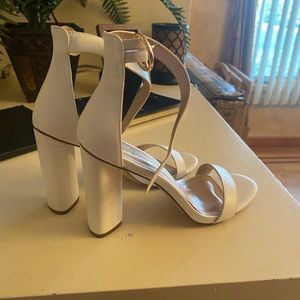 Lulus Off white heels